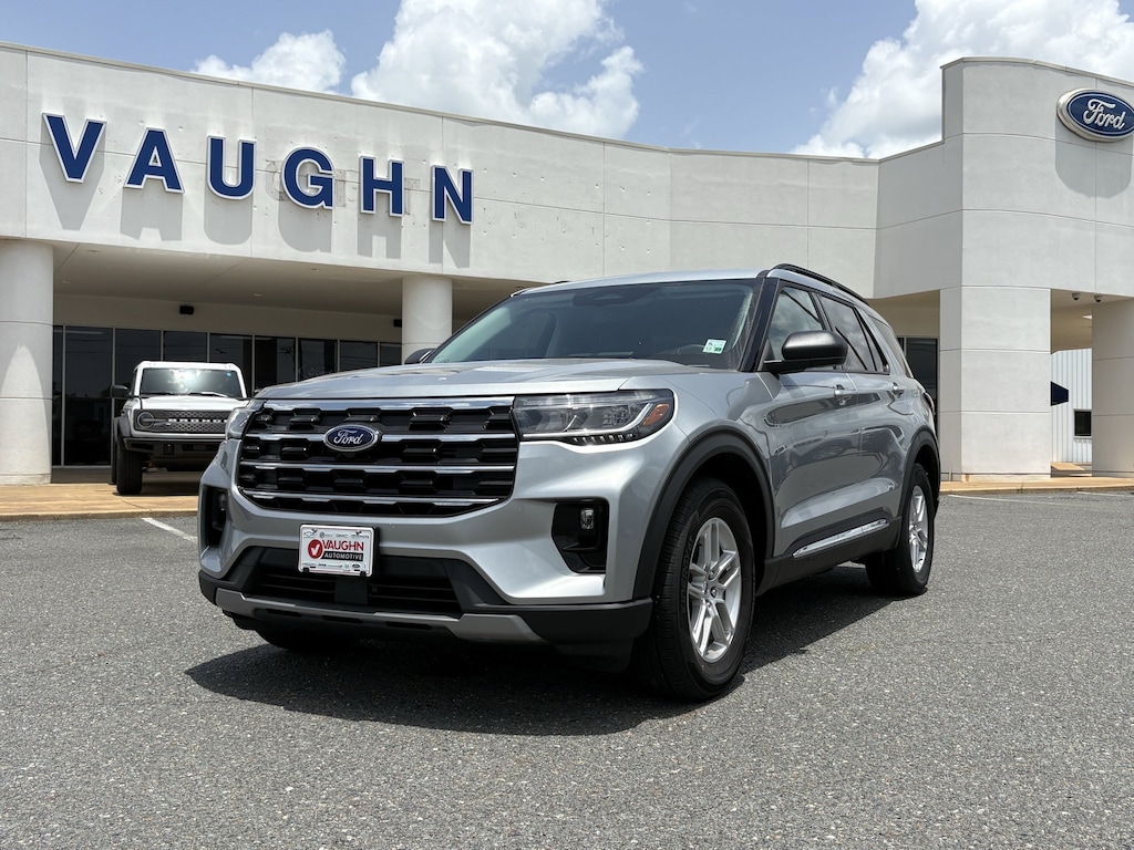 Used 2025 Ford Explorer Active SUV