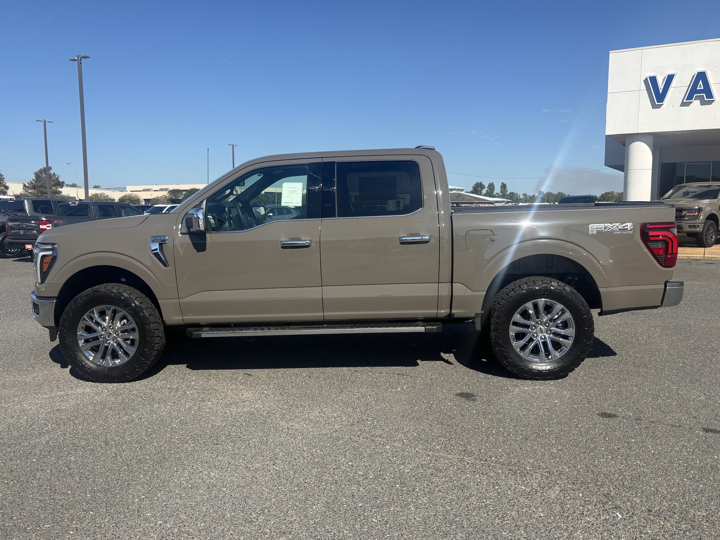 New 2026 Ford F-150 Lariat Truck SuperCrew Cab