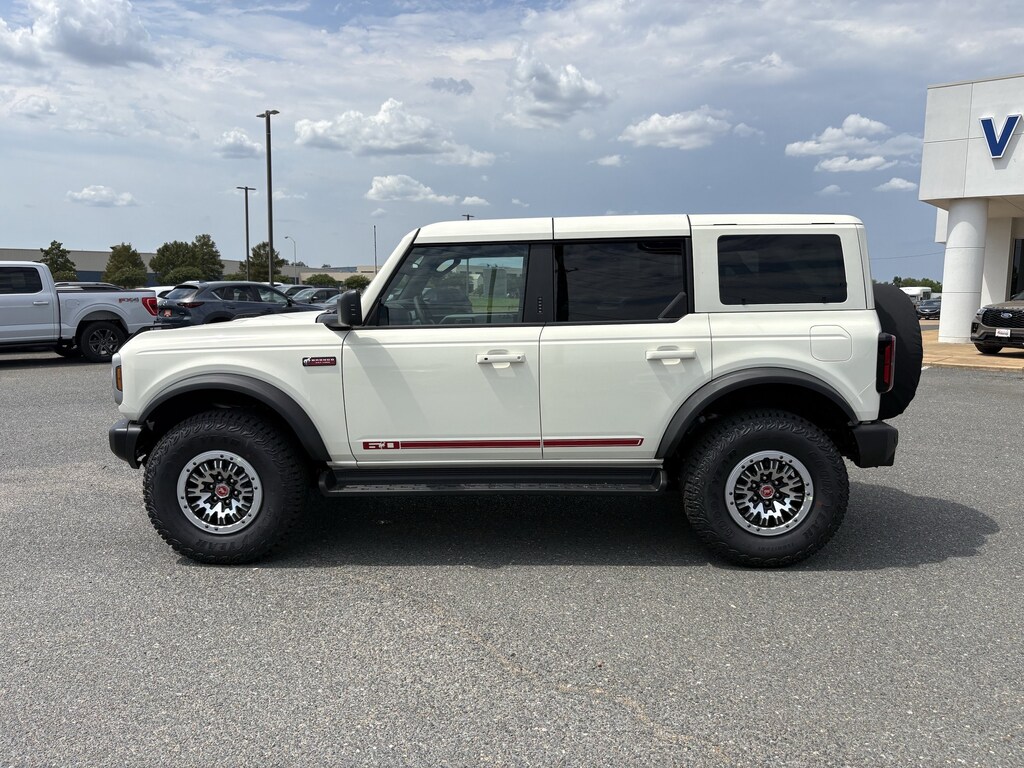 New 2026 Ford Bronco Outer Banks SUV