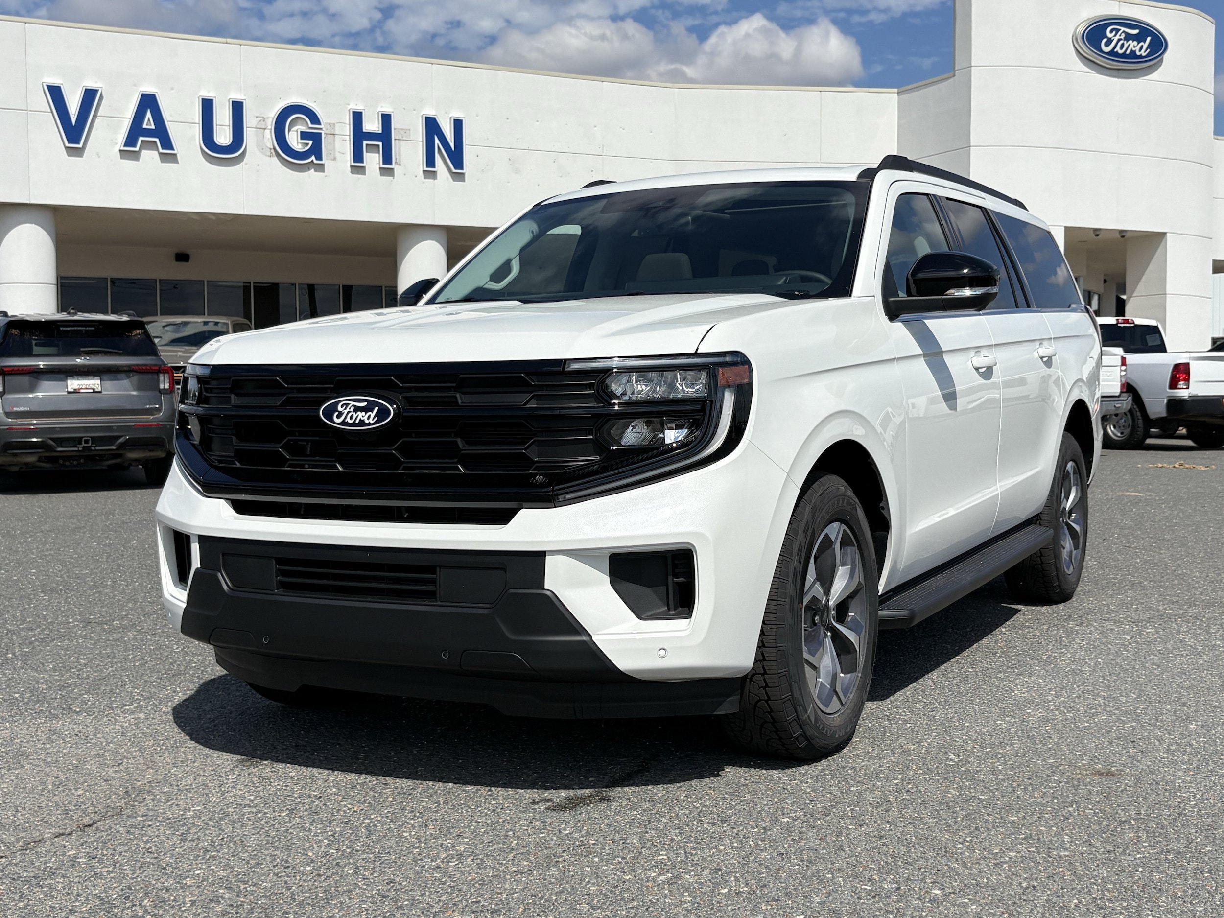 2027 Ford Expedition Max Active SUV