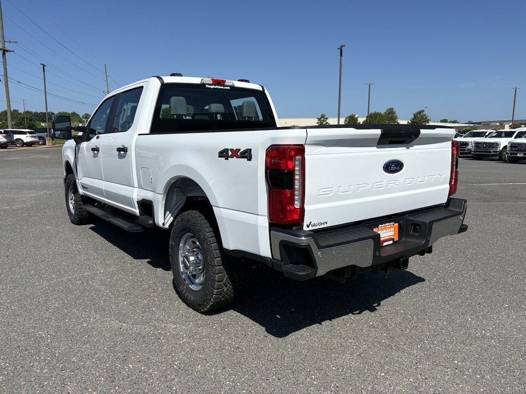 New 2026 Ford F-250 XL Truck Crew Cab