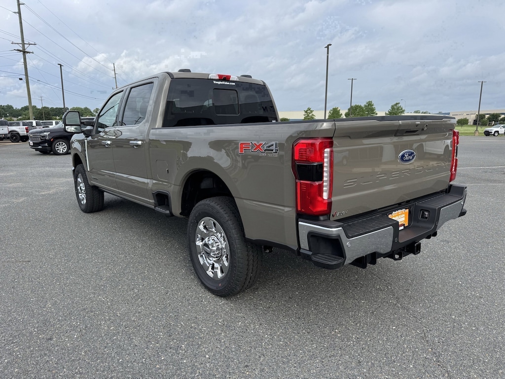 New 2026 Ford F-250 Lariat Truck Crew Cab