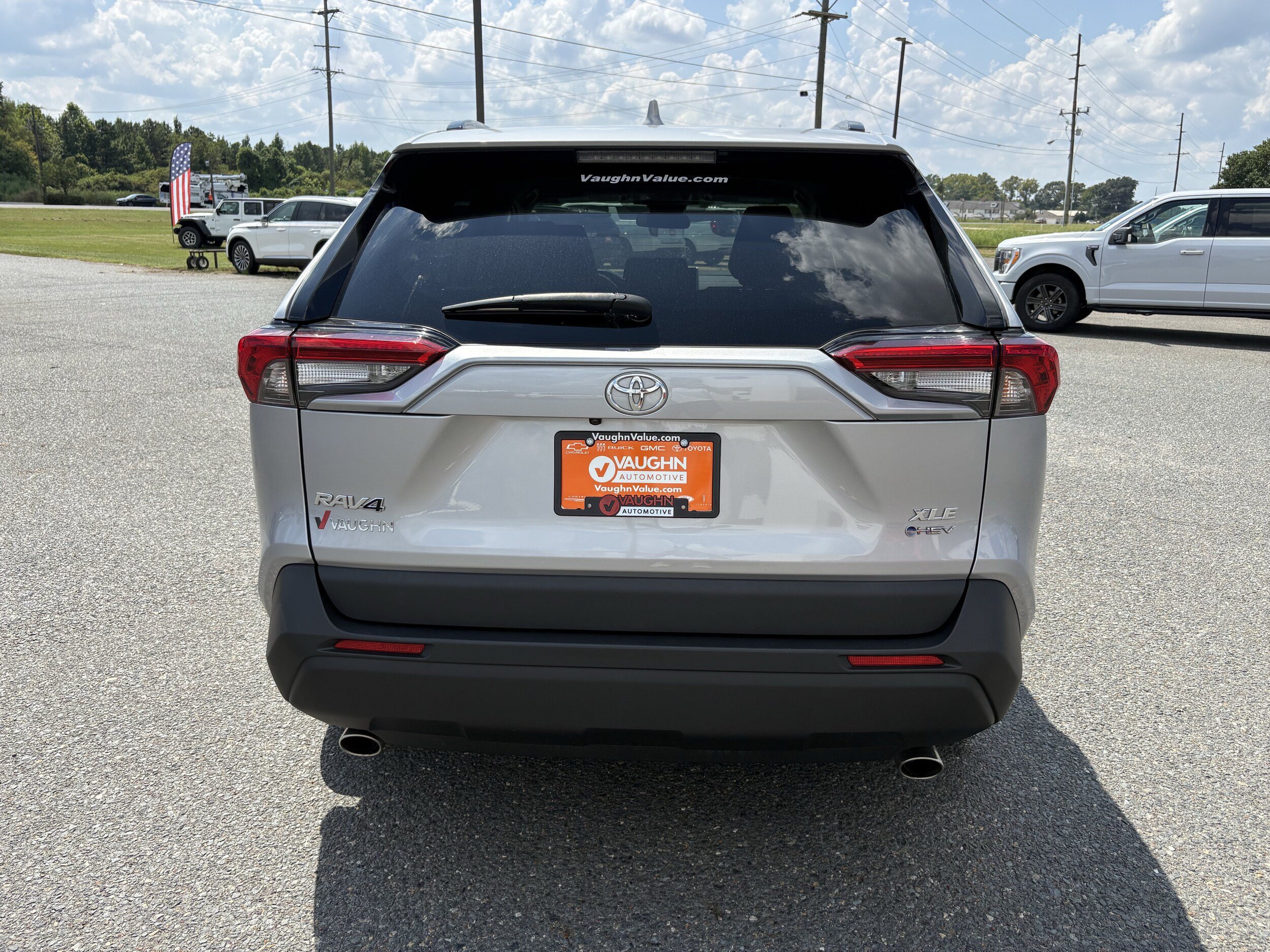 Used 2025 Toyota RAV4 Hybrid XLE SUV