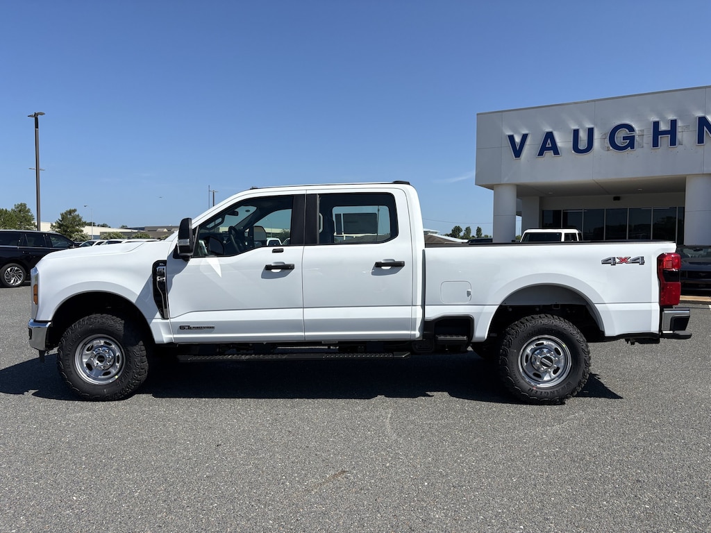 New 2026 Ford F-250 XL Truck Crew Cab