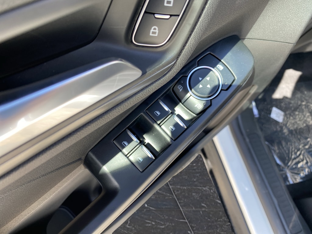 2025 Ford Escape Plug-in hybrid PHEV - Photo 36
