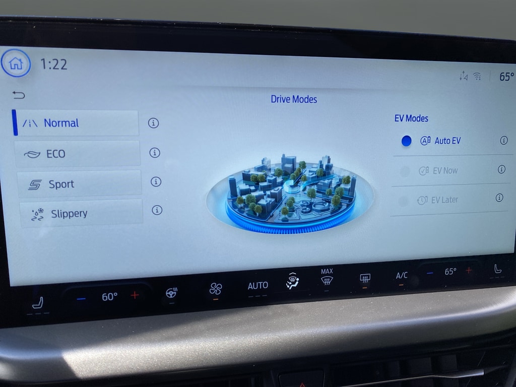 2025 Ford Escape Plug-in hybrid PHEV - Photo 11