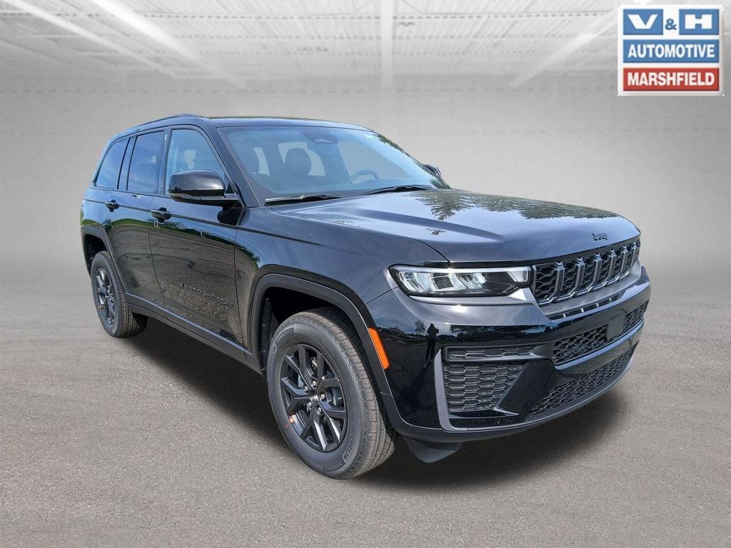 New 2027 Jeep Grand Cherokee LAREDO ALTITUDE 4X4 Sport Utility