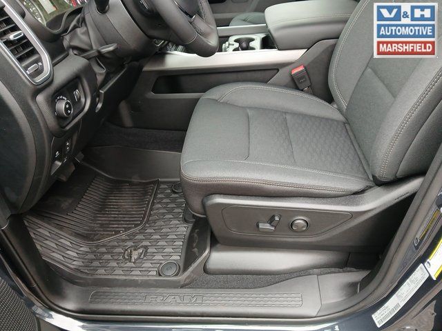 2026 RAM 1500 Big Horn/Lone Star - Photo 17