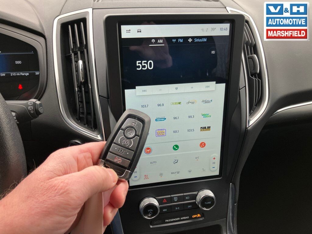 Used 2024 Ford Edge Titanium SUV