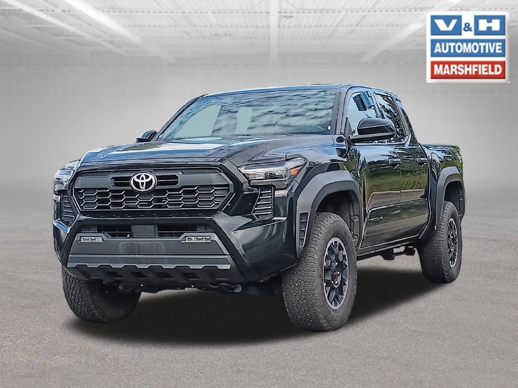 Used 2025 Toyota Tacoma TRD Off-Road Truck