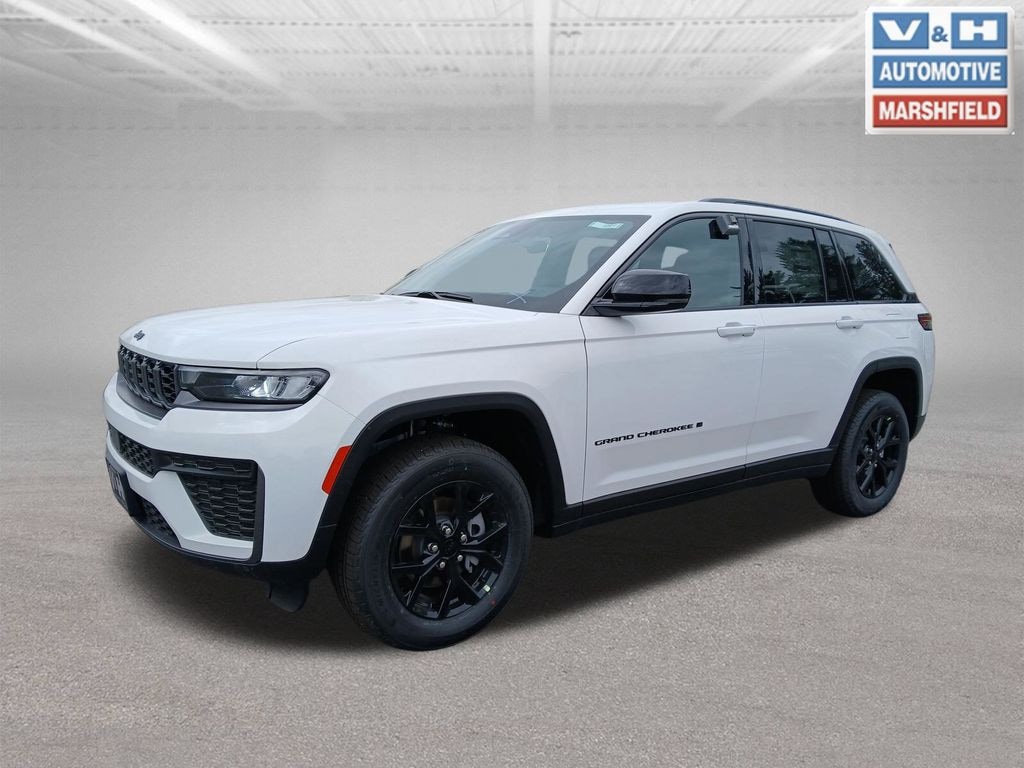 New 2026 Jeep Grand Cherokee LAREDO ALTITUDE 4X4 Sport Utility