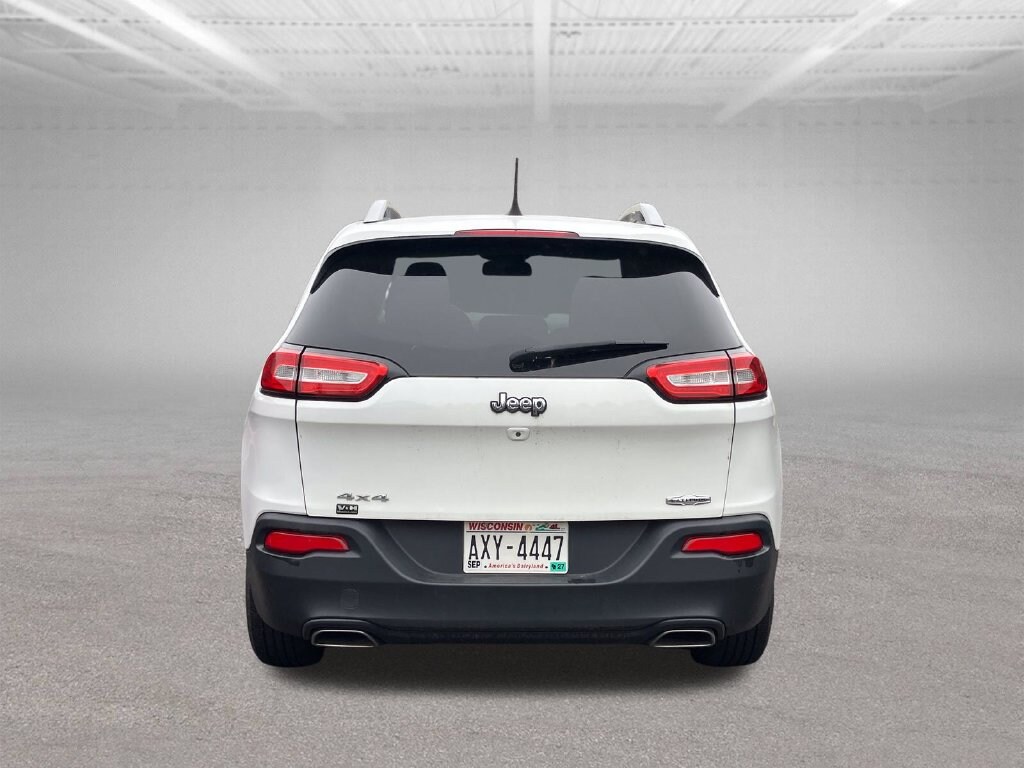 Used 2016 Jeep Cherokee Latitude SUV