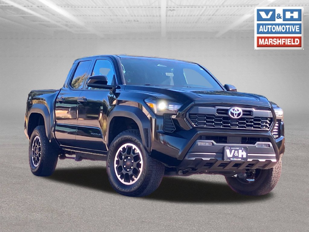 Used 2025 Toyota Tacoma TRD Off-Road Truck