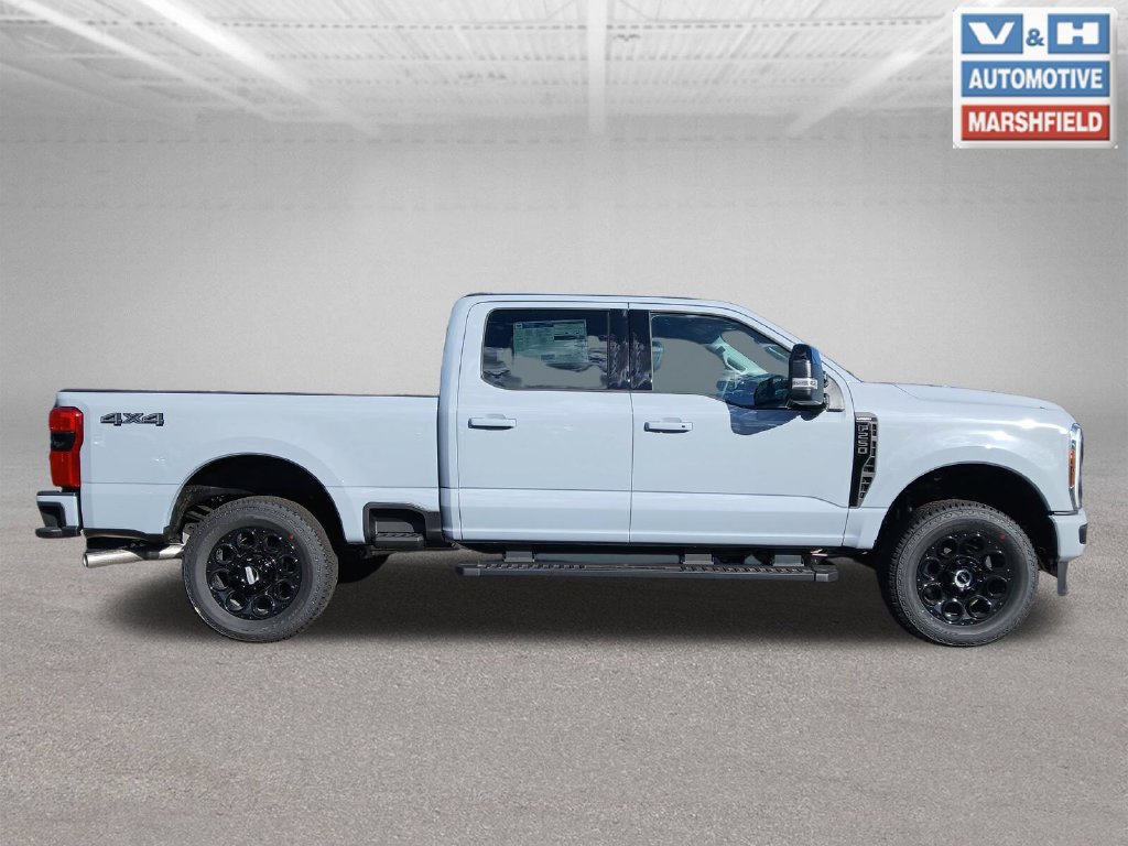 New 2027 Ford F-250SD Lariat Truck
