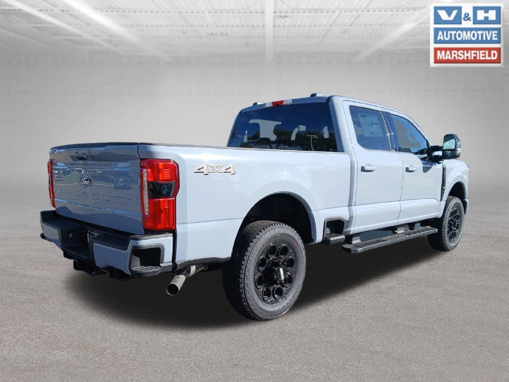 New 2027 Ford F-250SD Lariat Truck