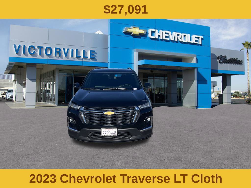 Used 2023 Chevrolet Traverse LT Cloth SUV