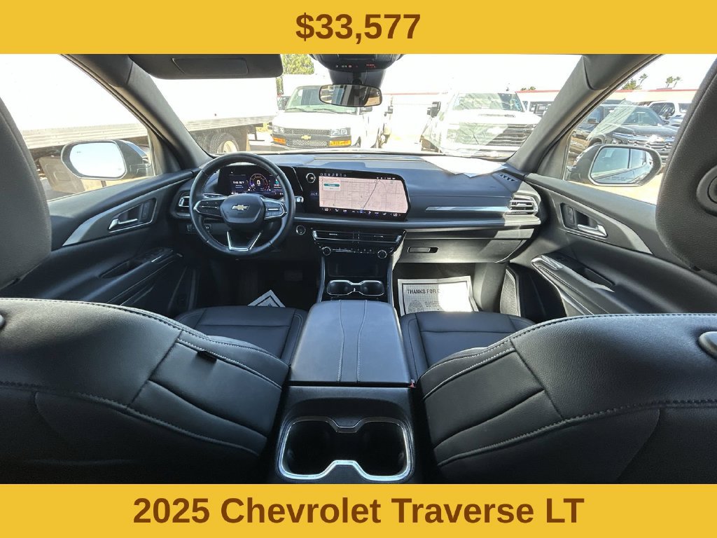 Used 2025 Chevrolet Traverse LT SUV