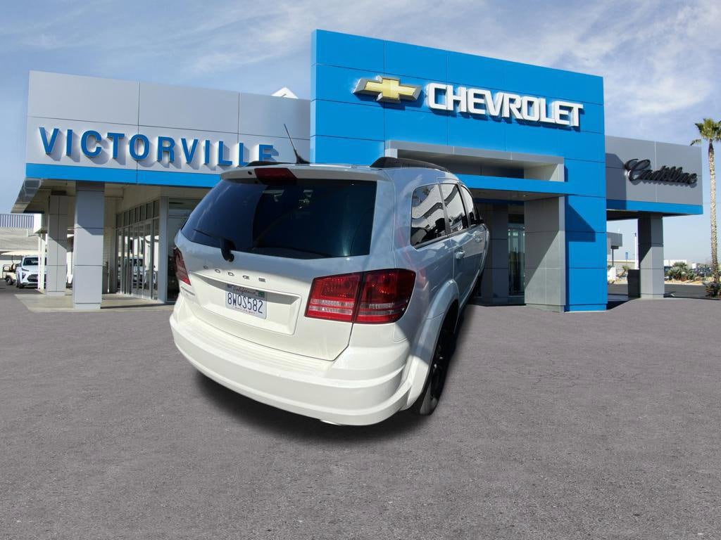 Used 2018 Dodge Journey SE SUV
