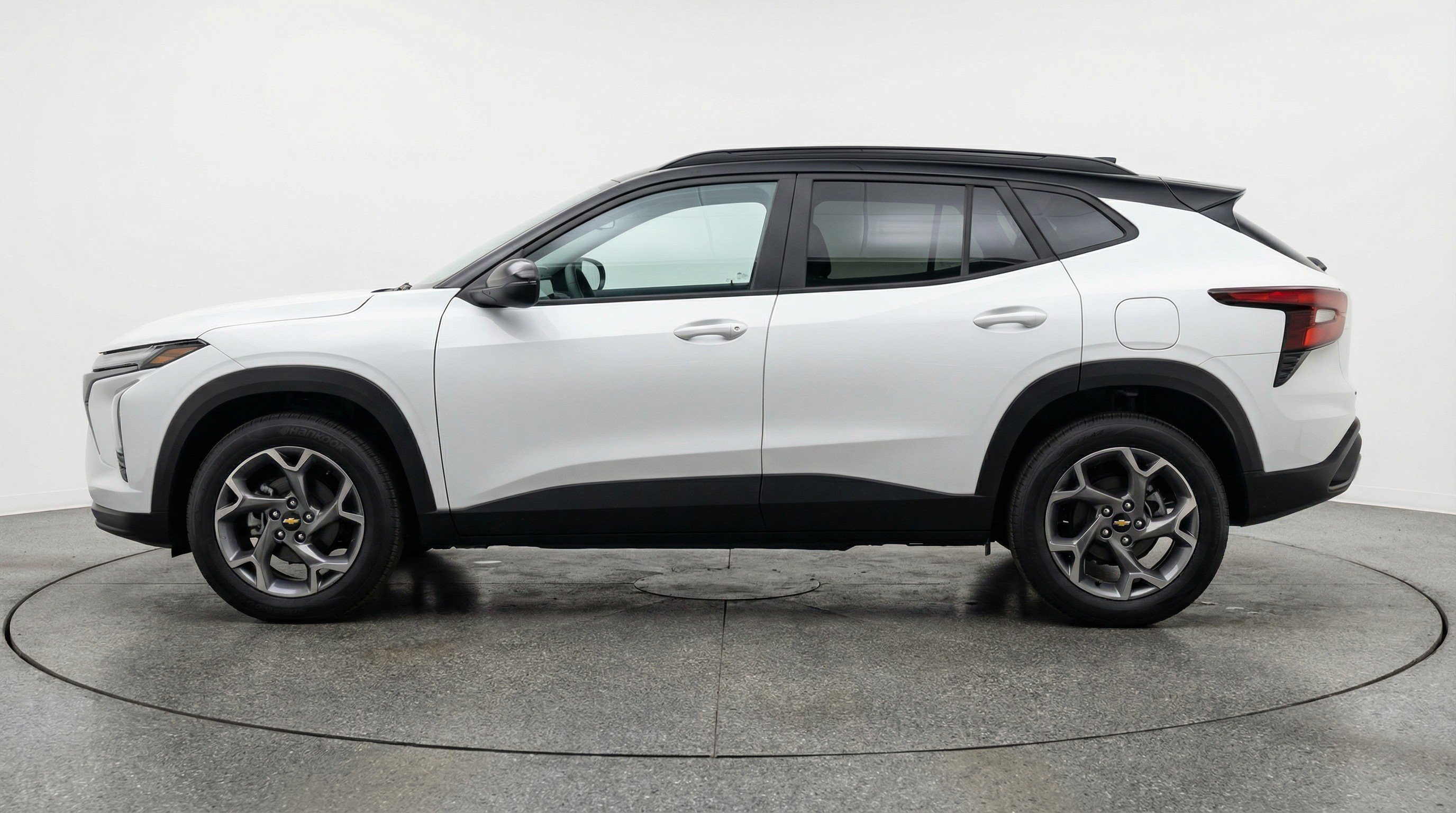 Thumbnail: 2025 Chevrolet Trax - 5