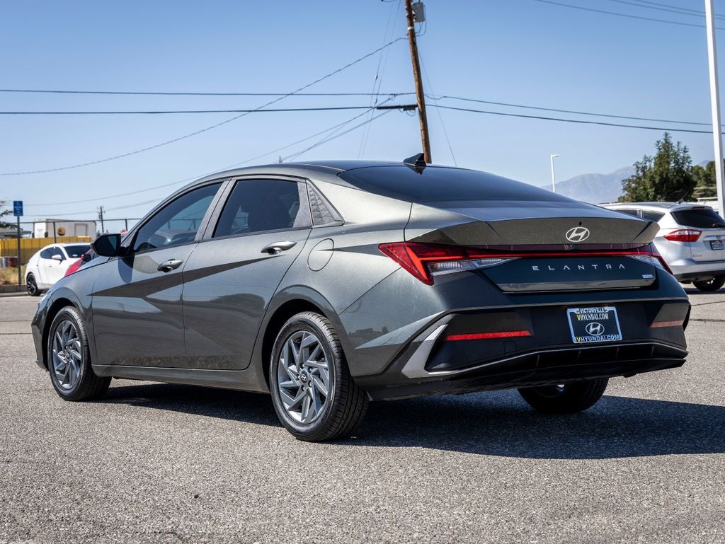 Used 2024 Hyundai Elantra Hybrid Blue Sedan