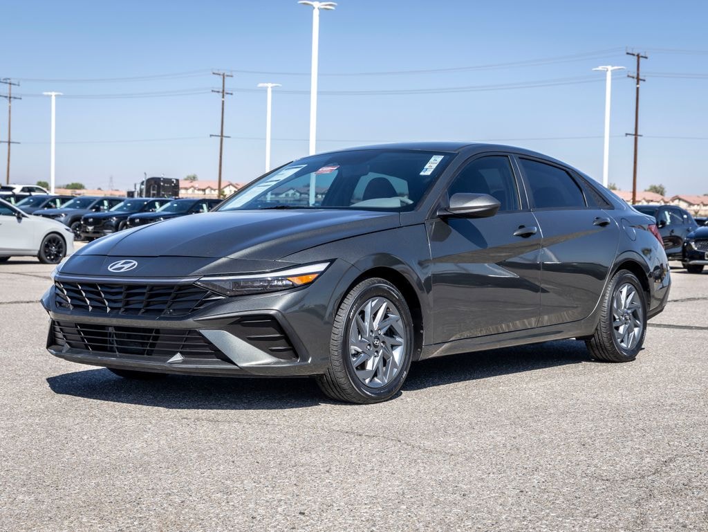 Used 2024 Hyundai Elantra Hybrid Blue Sedan