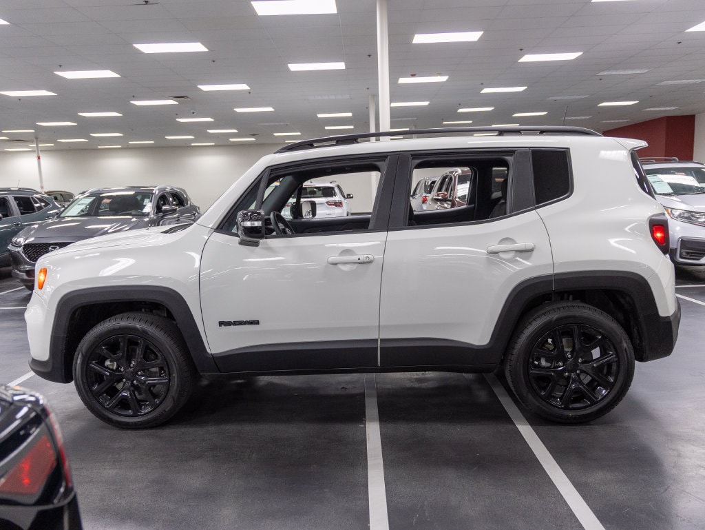 Used 2022 Jeep Renegade Latitude SUV
