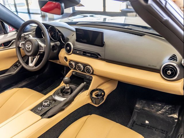 2026 Mazda MX-5 Miata RF Grand Touring - Photo 20