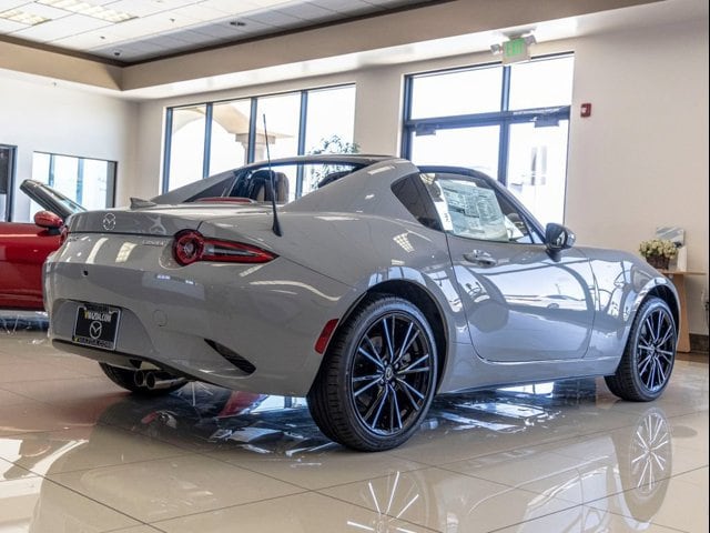 2026 Mazda MX-5 Miata RF Grand Touring - Photo 8