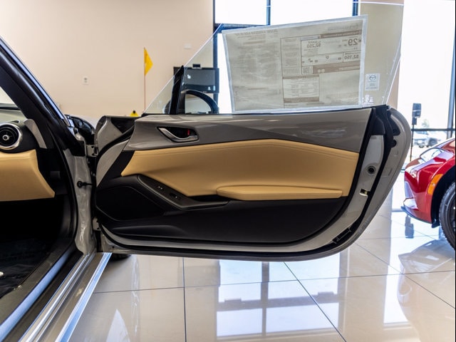 2026 Mazda MX-5 Miata RF Grand Touring - Photo 23