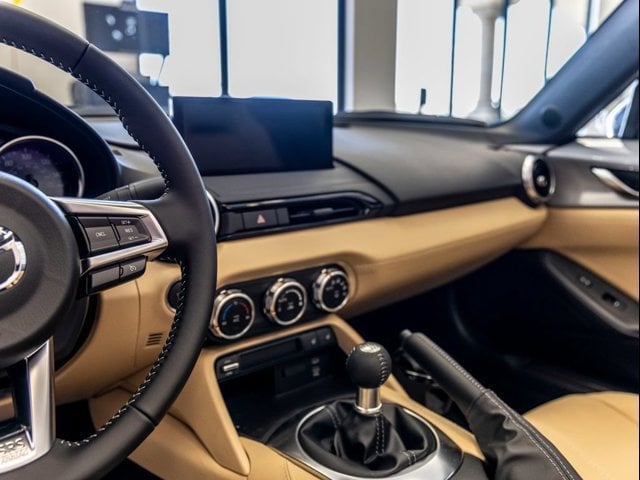 2026 Mazda MX-5 Miata RF Grand Touring - Photo 16