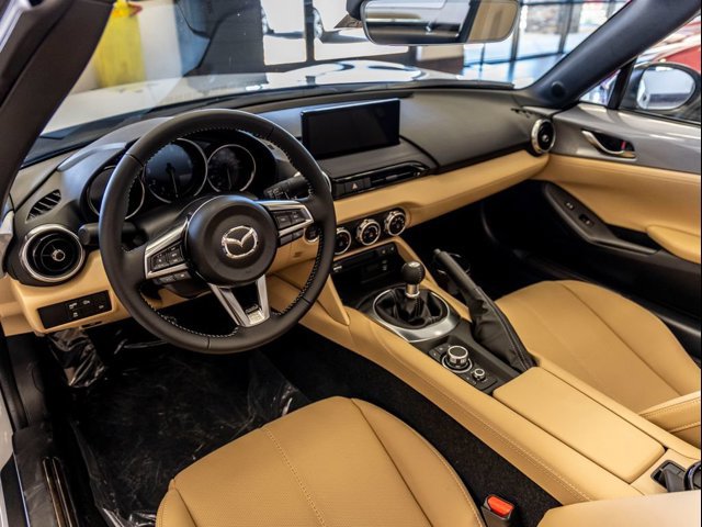 2026 Mazda MX-5 Miata RF Grand Touring - Photo 12
