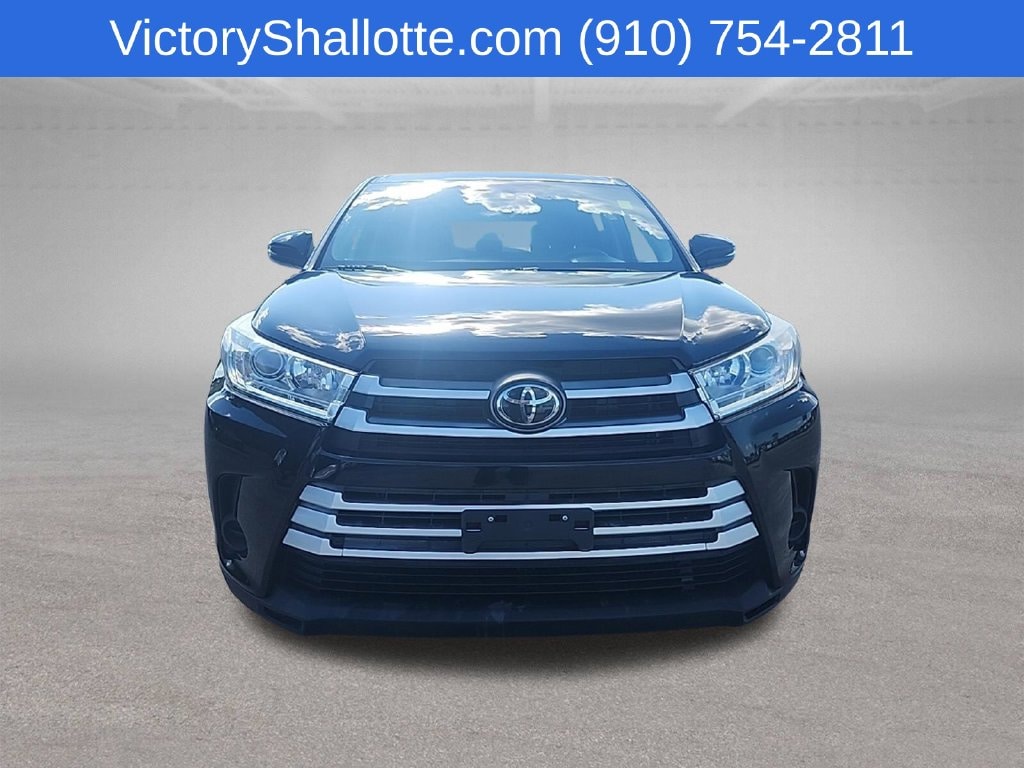 Certified 2019 Toyota Highlander LE V6 SUV