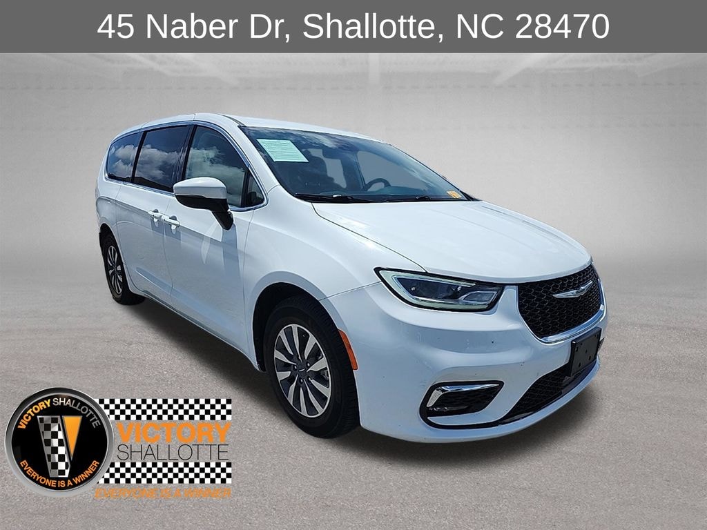 Used 2023 Chrysler Pacifica Hybrid Touring L Minivan/Van