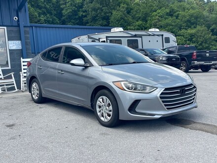 2017 Hyundai Elantra SE Sedan