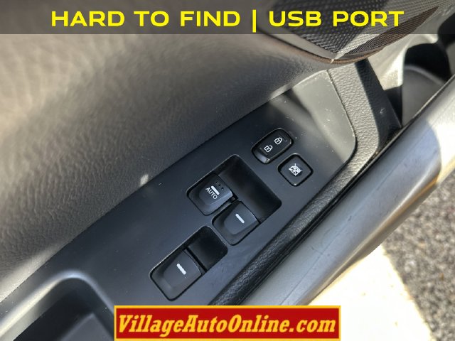 Used 2016 Hyundai Veloster Base Hatchback