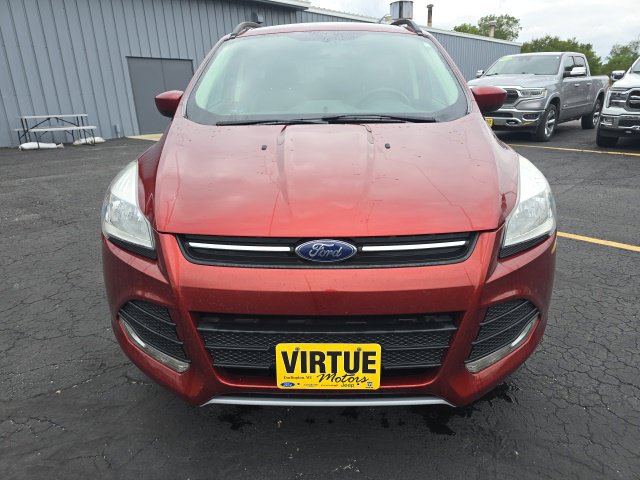Used 2014 Ford Escape SE with VIN 1FMCU9GX8EUB14929 for sale in Darlington, WI