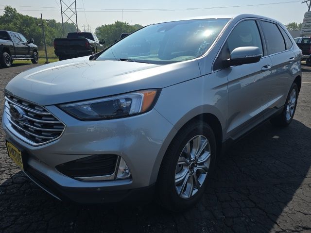 Used 2024 Ford Edge Titanium SUV