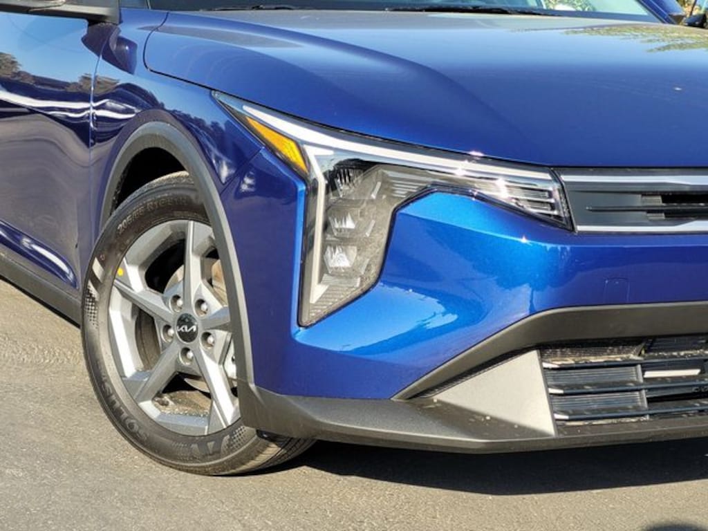 New 2026 Kia K4 LXS Sedan