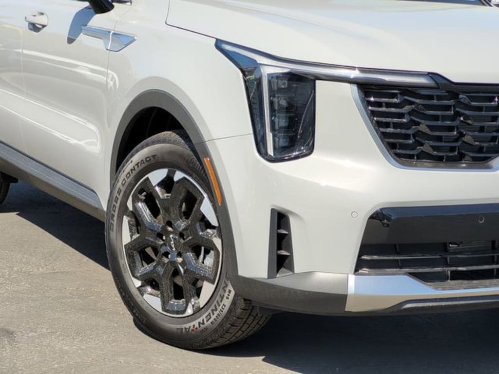 New 2026 Kia Sorento S SUV