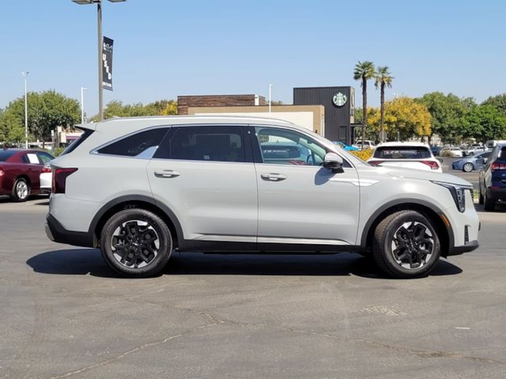 New 2026 Kia Sorento S SUV