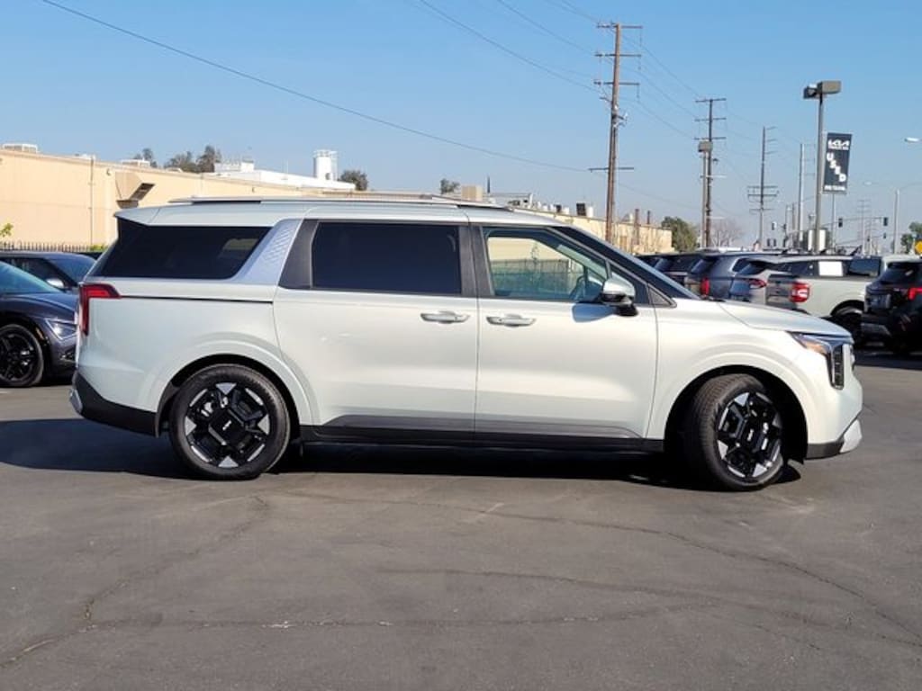 New 2026 Kia Carnival EX Van Passenger Van