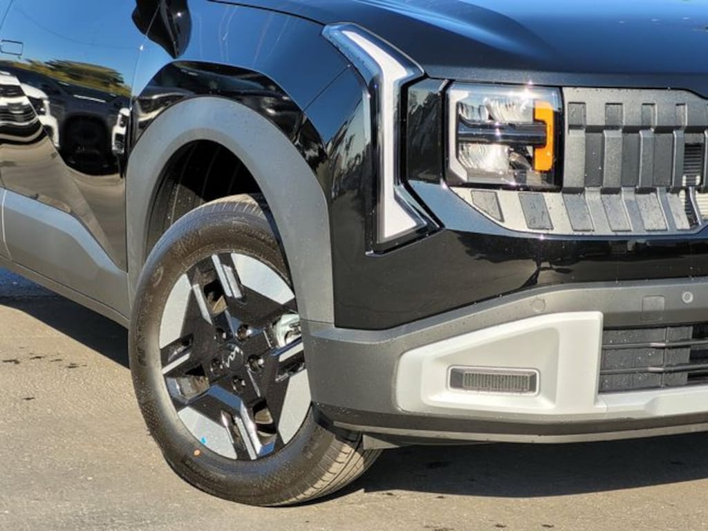 New 2027 Kia Seltos LX SUV