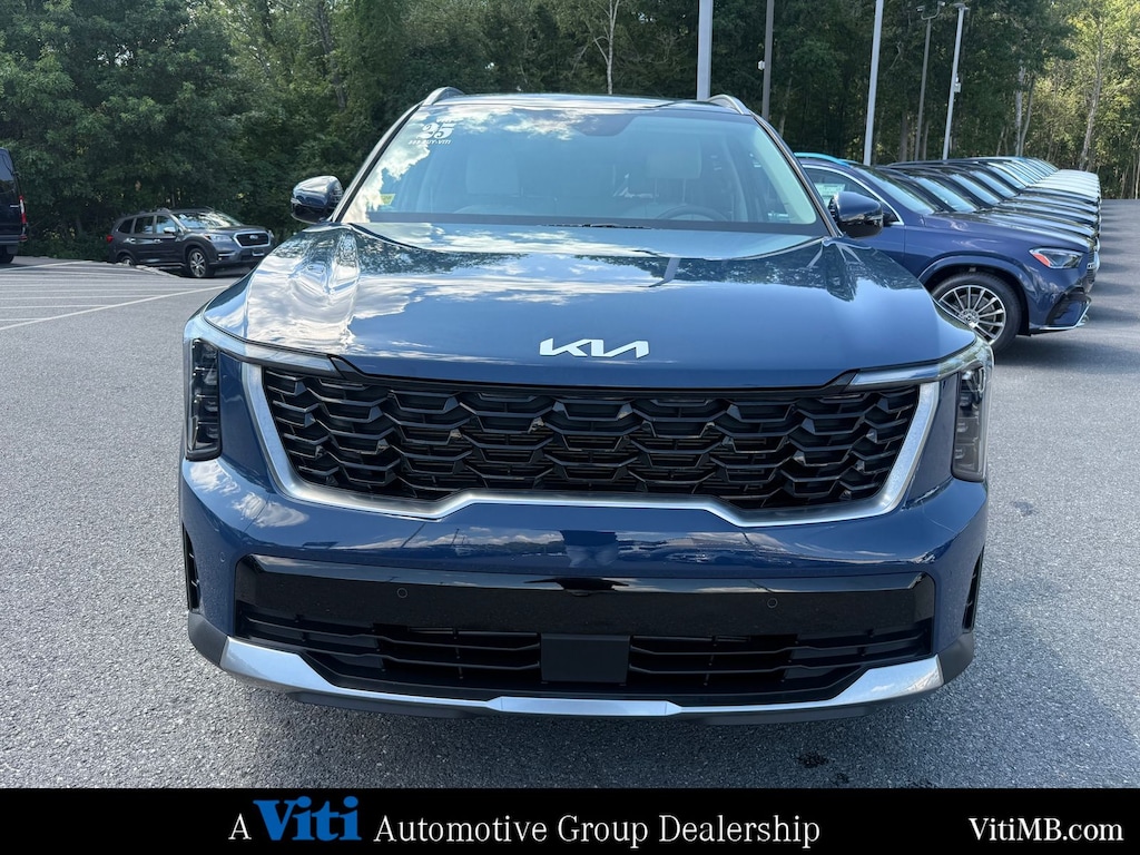 Used 2025 Kia Sorento S SUV
