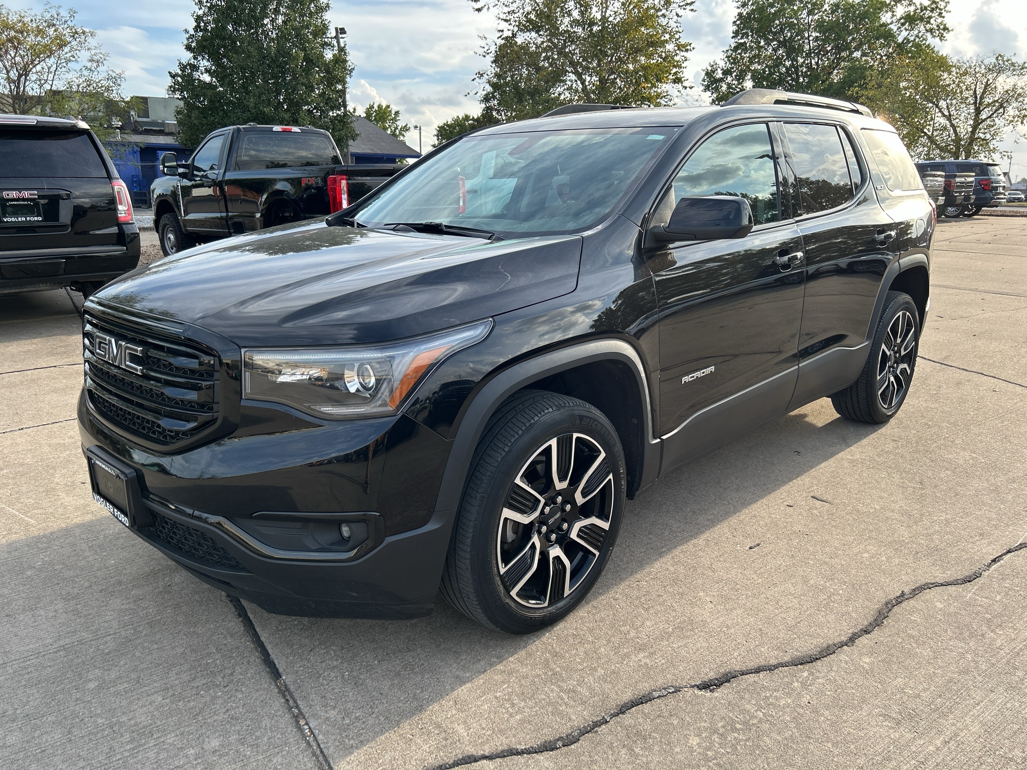 2019 GMC Acadia SLT-1