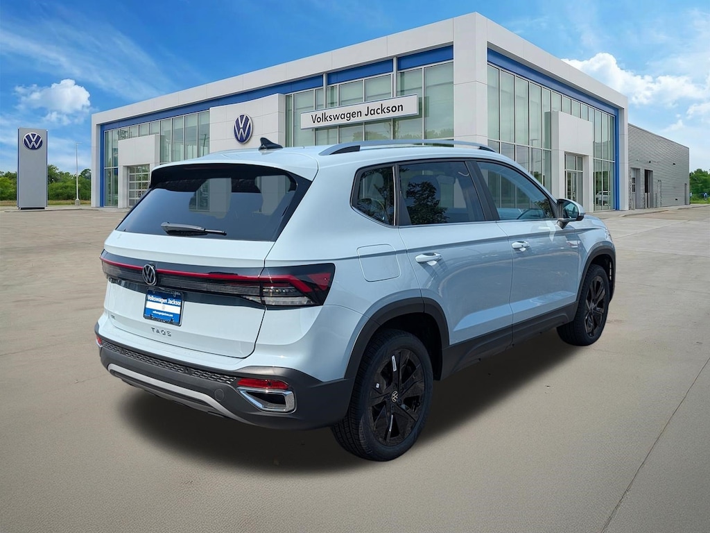 New 2026 Volkswagen Taos 1.5T SE SUV