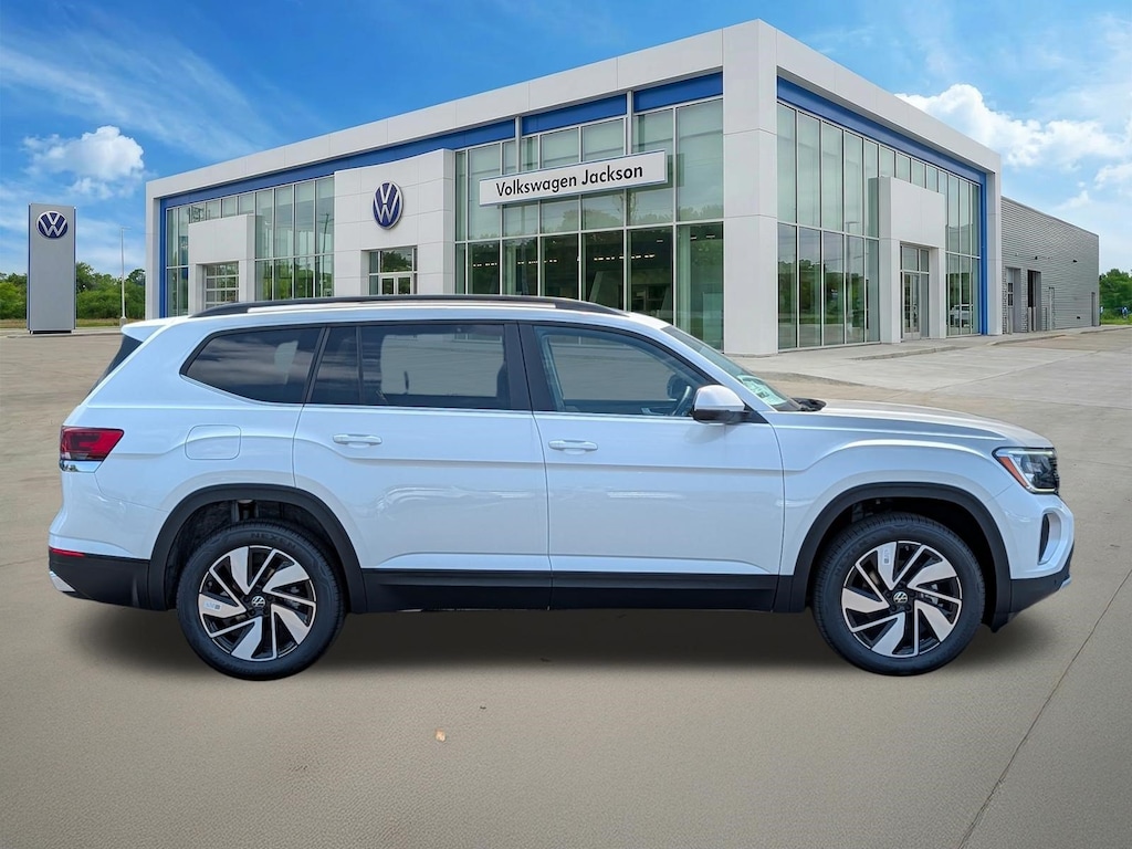 New 2026 Volkswagen Atlas SE w/Technology SUV