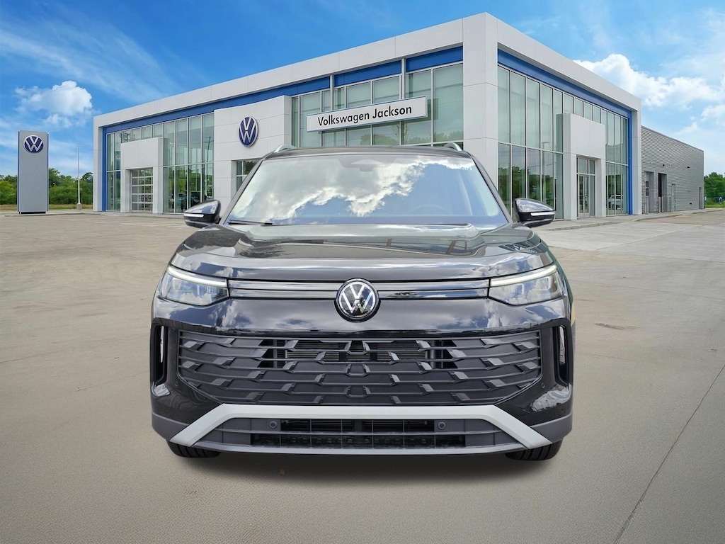 New 2026 Volkswagen Tiguan SE SUV
