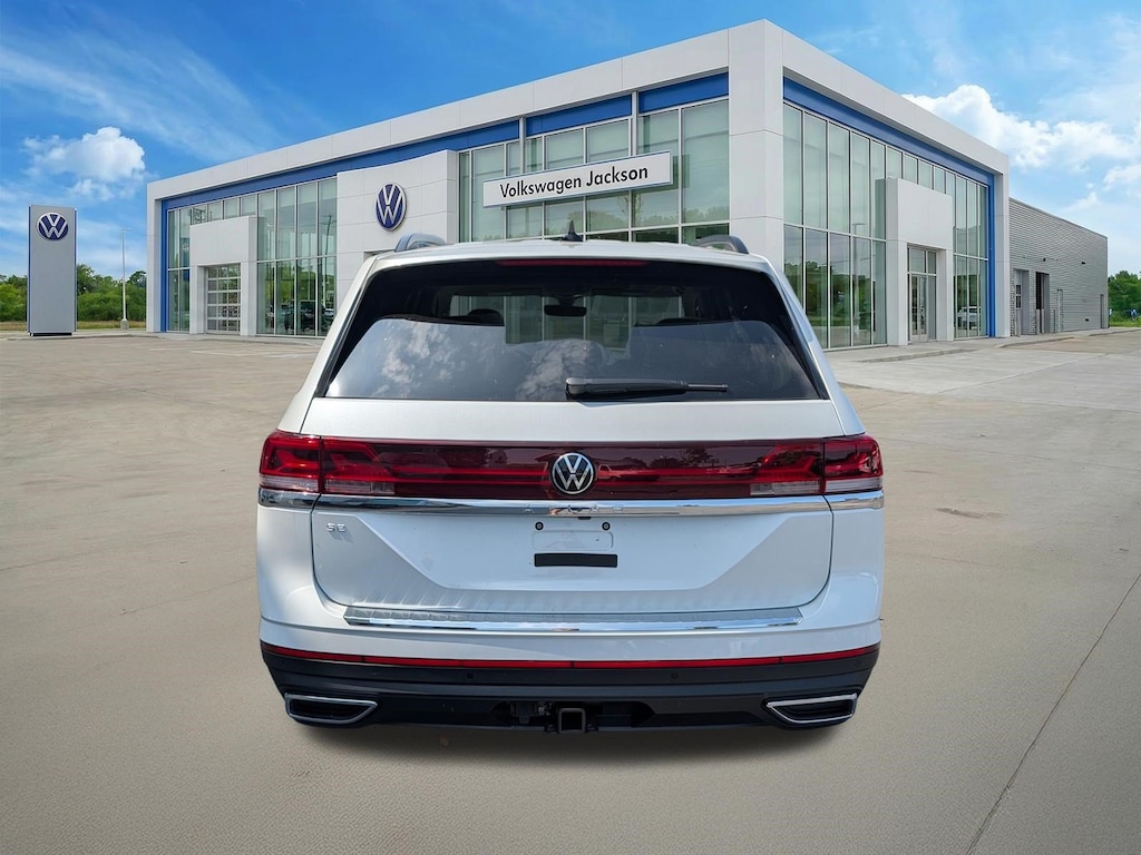 New 2026 Volkswagen Atlas SE w/Technology SUV