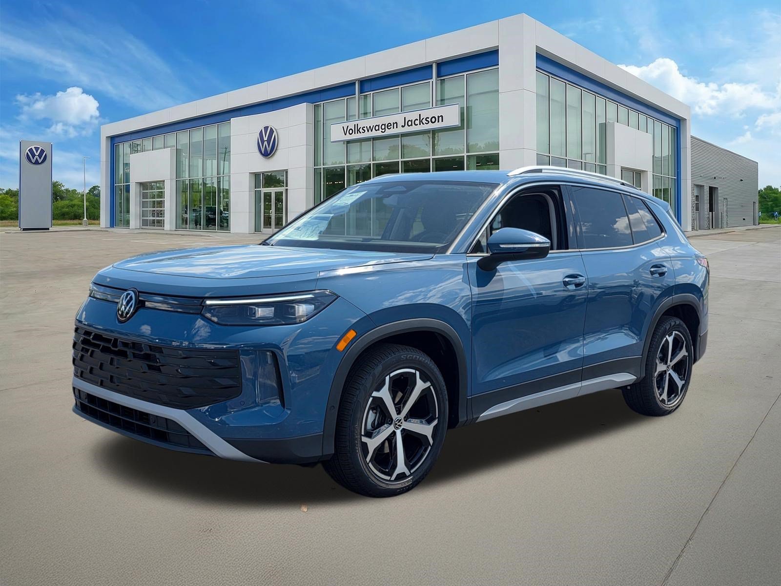 New 2026 Volkswagen Tiguan SE SUV