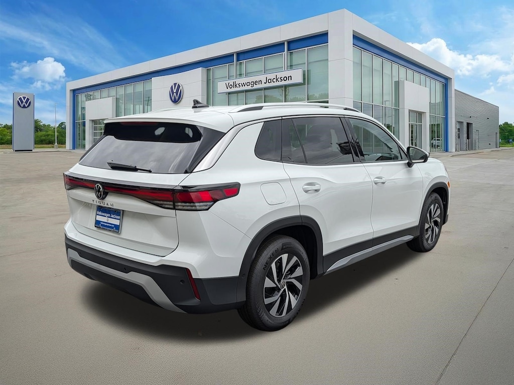 New 2026 Volkswagen Taos 1.5T SE SUV